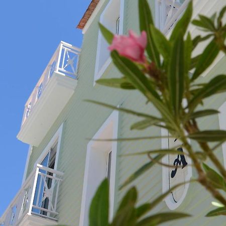 فندق Hostal Dona Antonia Punta Umbría المظهر الخارجي الصورة