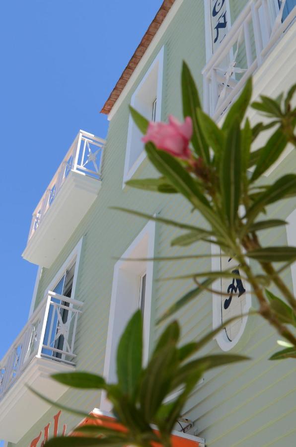 فندق Hostal Dona Antonia Punta Umbría المظهر الخارجي الصورة