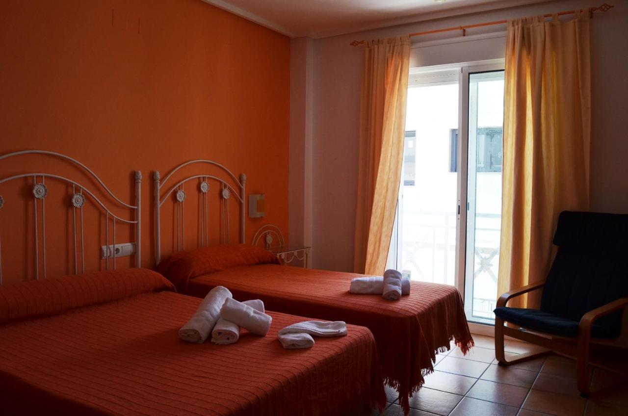 فندق Hostal Dona Antonia Punta Umbría المظهر الخارجي الصورة