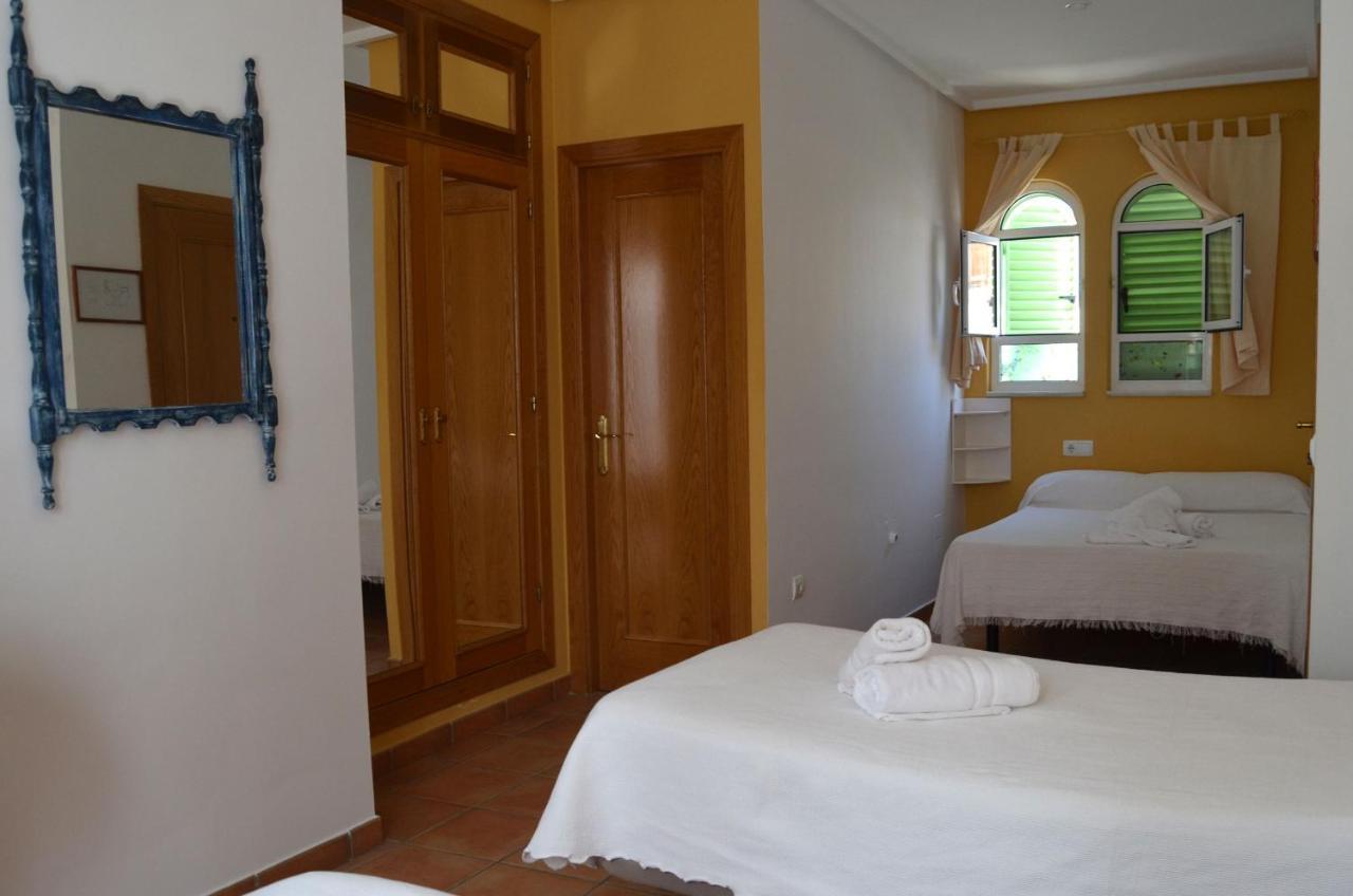 فندق Hostal Dona Antonia Punta Umbría المظهر الخارجي الصورة
