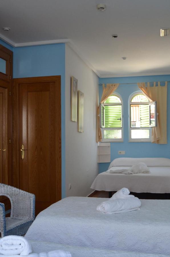فندق Hostal Dona Antonia Punta Umbría المظهر الخارجي الصورة